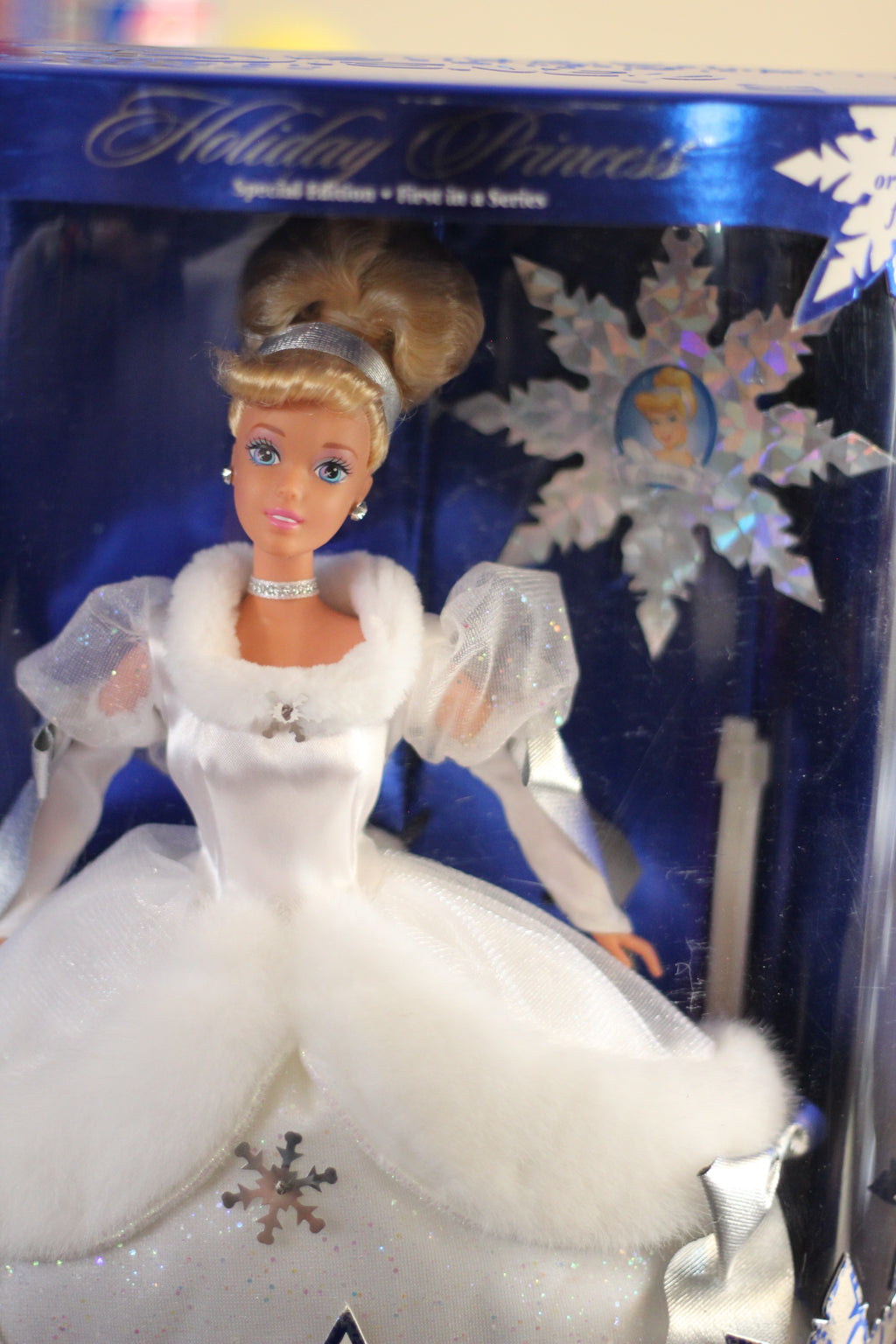 1996 Holiday princess Cinderella Barbie