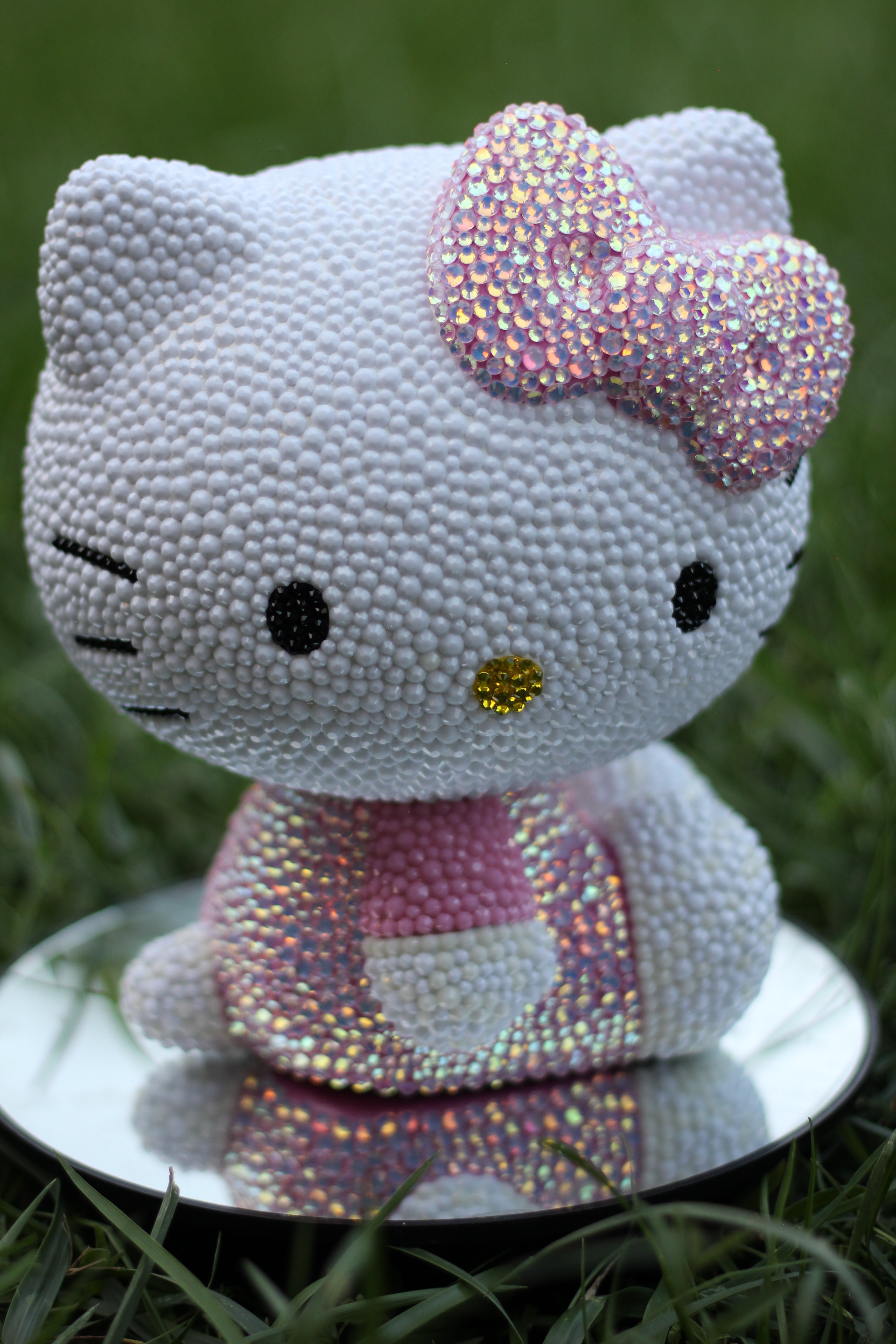 Hello kitty piggy bank